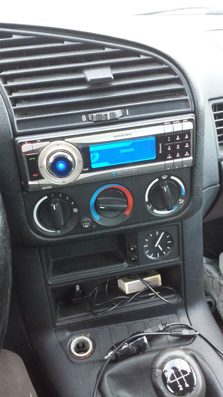 BMW 316i. (Solgt)  - Så fik jeg endelig mit eget anlæg i :D  billede 17