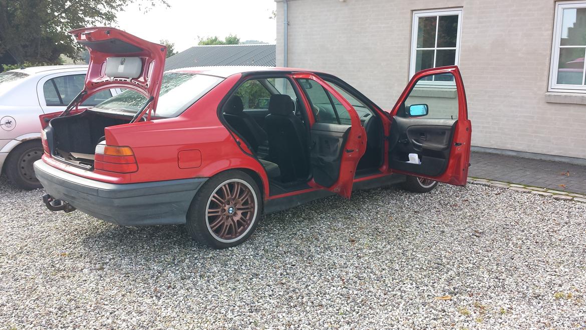 BMW 316i. (Solgt)  billede 19