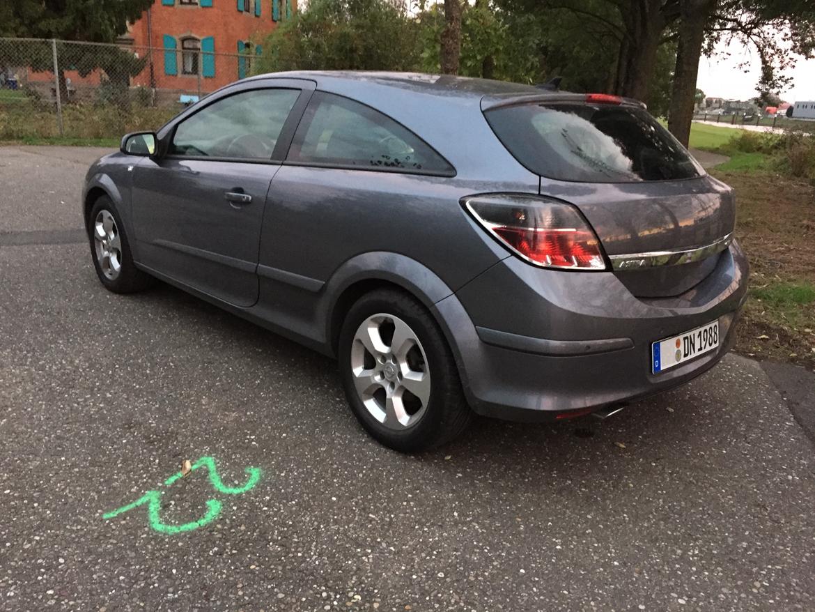 Opel Astra H GTC SOLGT billede 3
