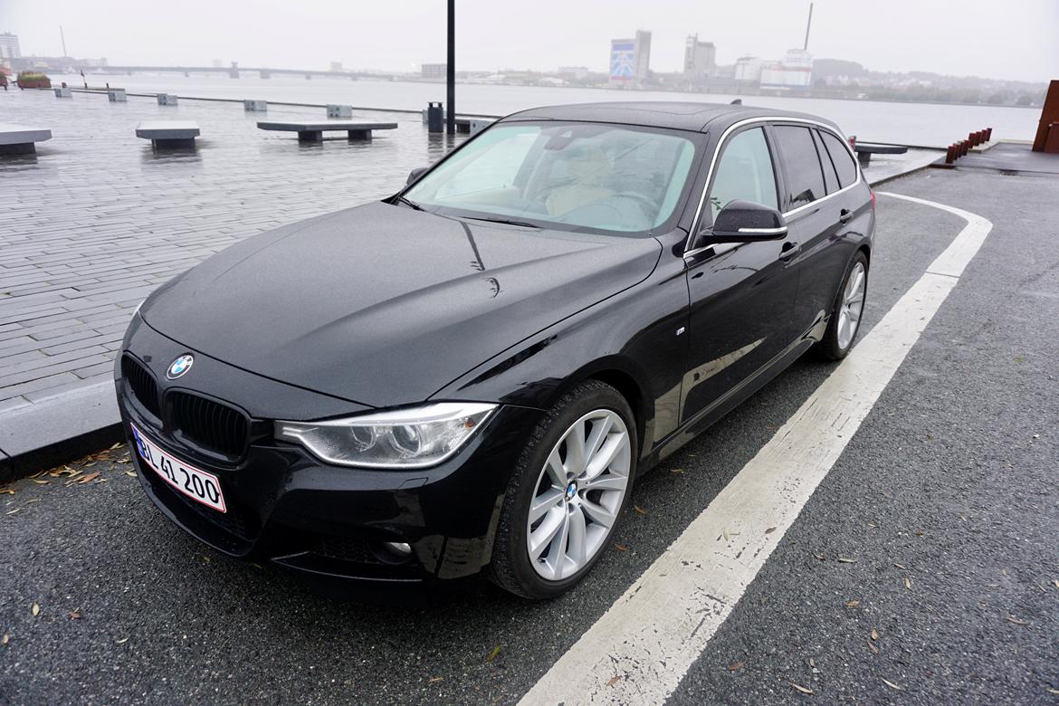 BMW 320D Touring Aut. M-Sport F31 billede 1