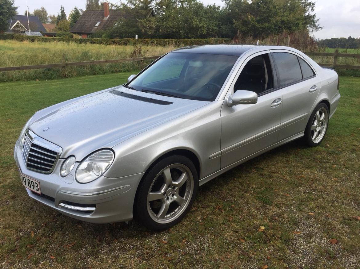 Mercedes Benz W211 E320 billede 1