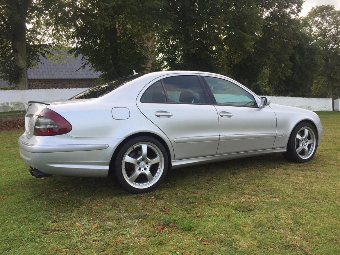 Mercedes Benz W211 E320 billede 5