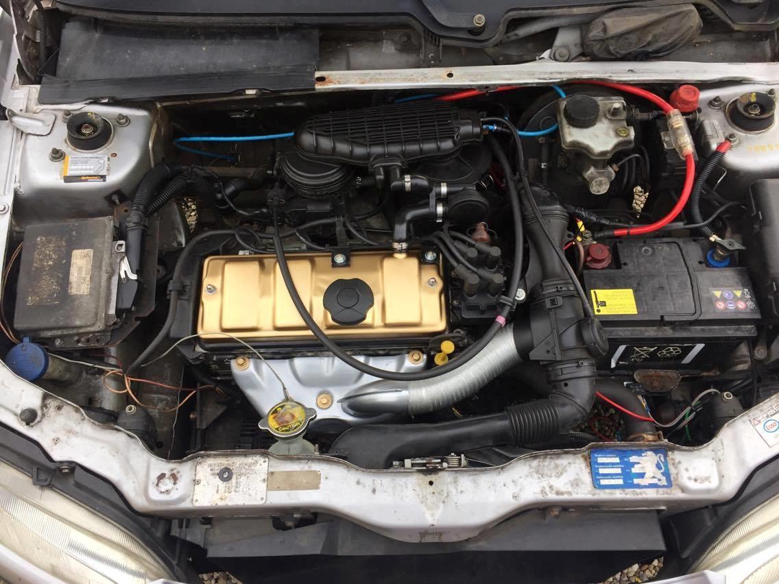 Peugeot 106 i billede 13