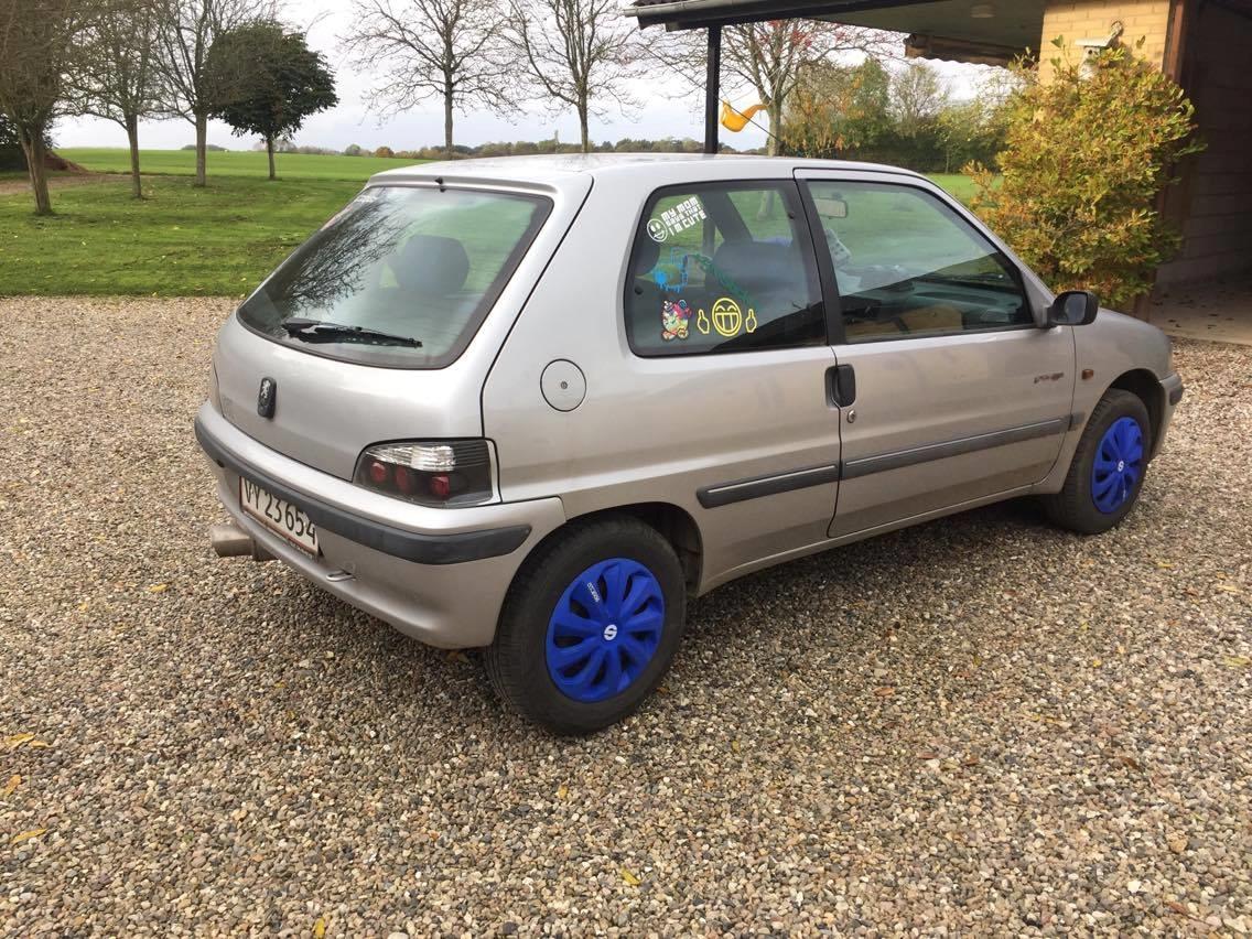 Peugeot 106 i billede 6