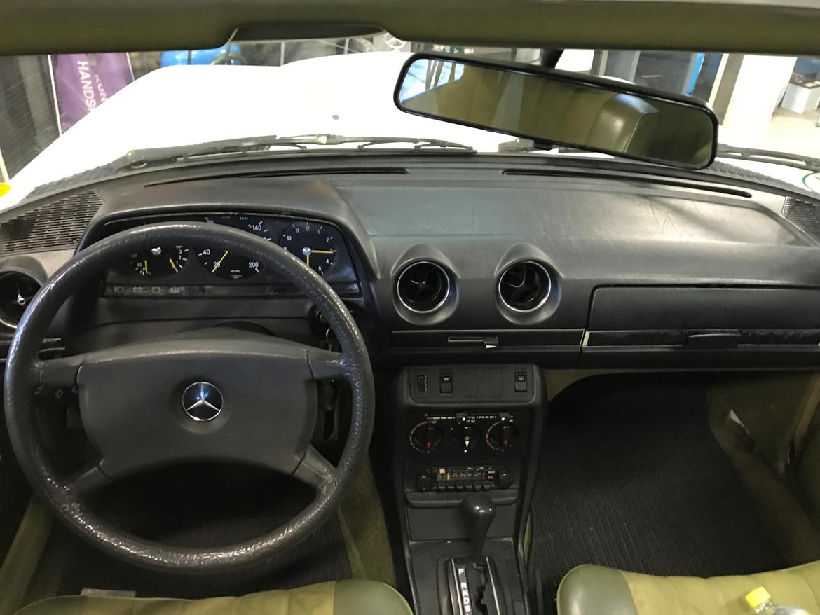 Mercedes Benz E200 W123 billede 6