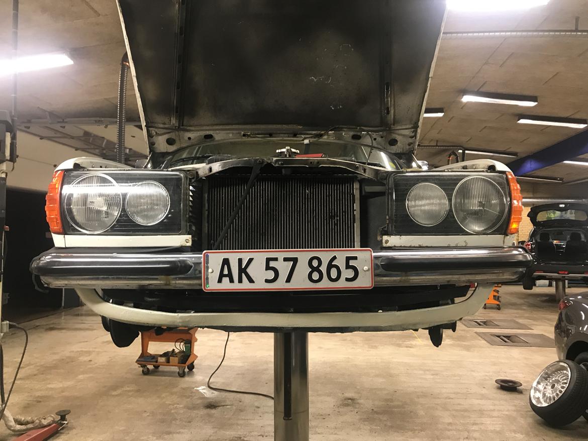 Mercedes Benz E200 W123 billede 17