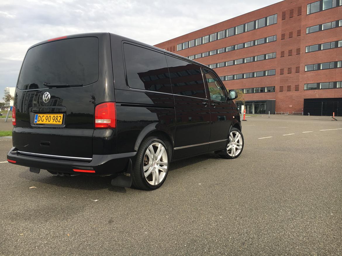 VW multivan comfortline (kort) - Ny poleret og nu med tonede ruder (2017) :-) billede 10