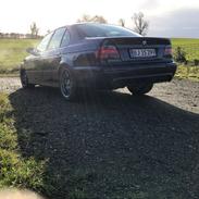 BMW 523i