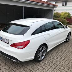 Mercedes Benz CLA 200 *Shooting Brake*