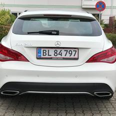 Mercedes Benz CLA 200 *Shooting Brake*