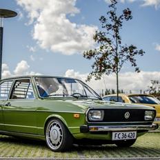 VW Passat B1 type 32