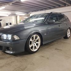 BMW E39 523i (Solgt)