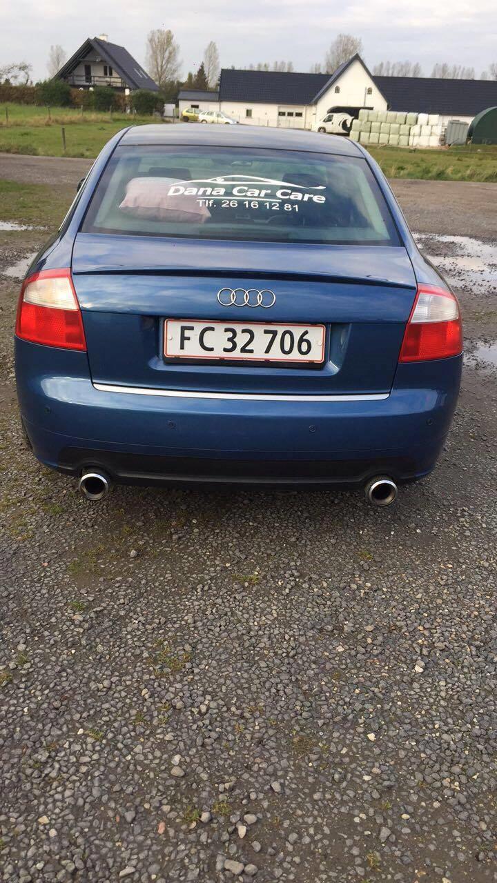 Audi A4 1.8 Turbo Quattro Limousine billede 10