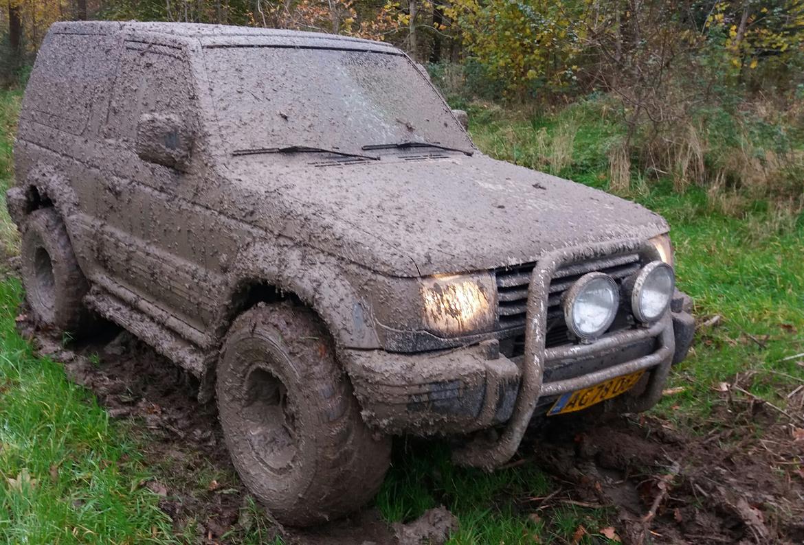 Mitsubishi pajero V 6 3.0 pick up Move Bitch 4x4 - puuh ha den kommer til at tage tid og vaske billede 3