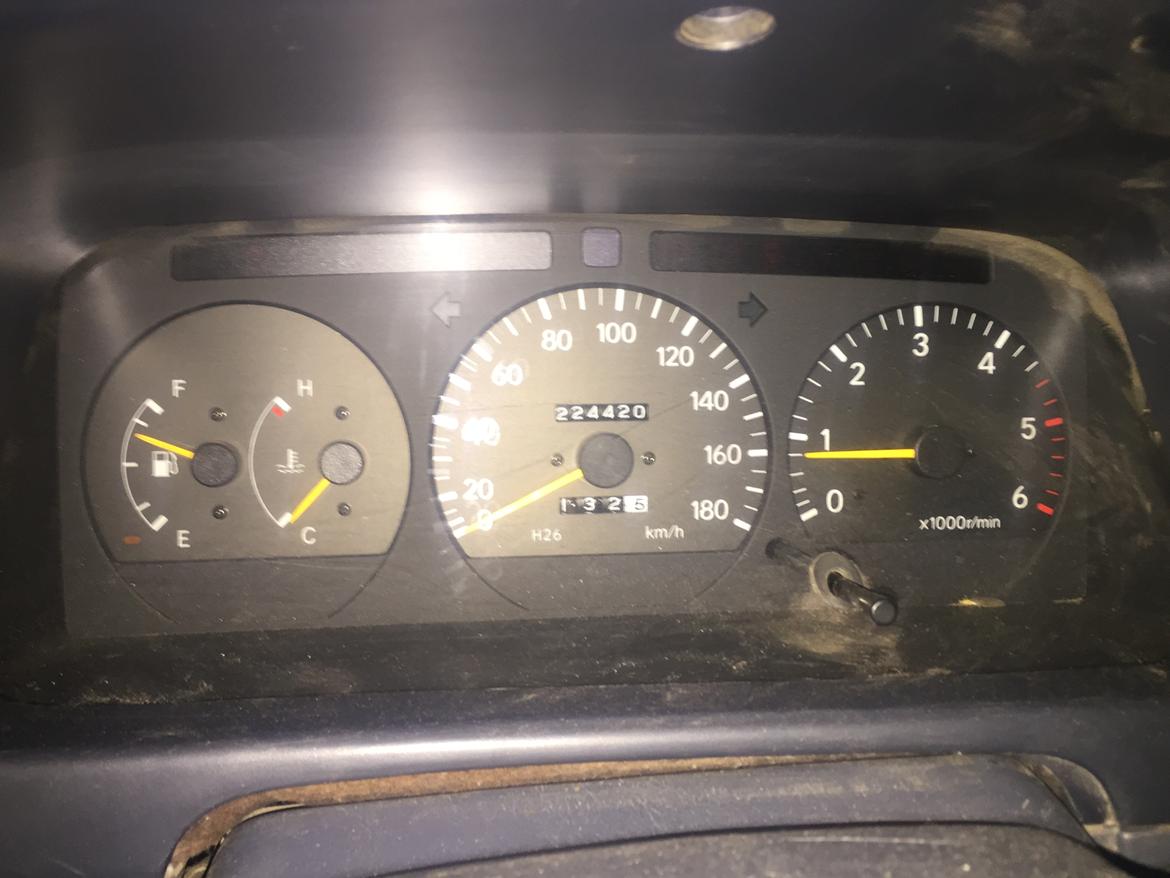 Toyota HiAce (4x4) - Firhjulstrækker billede 3