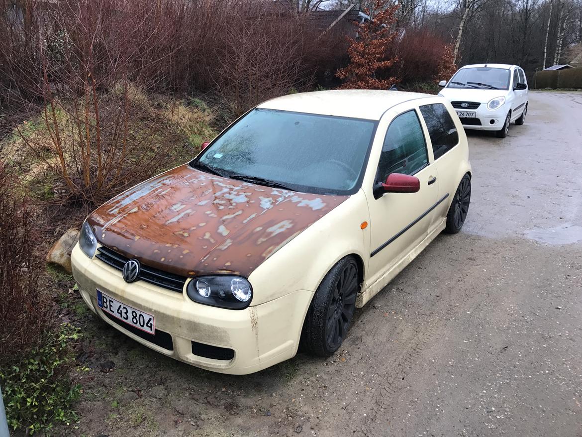 VW Golf 4 billede 1