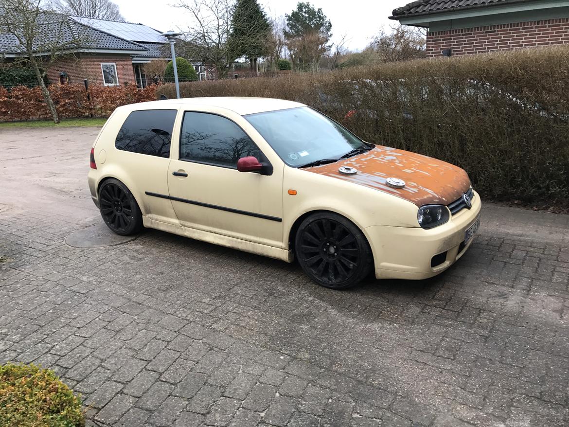 VW Golf 4 billede 2