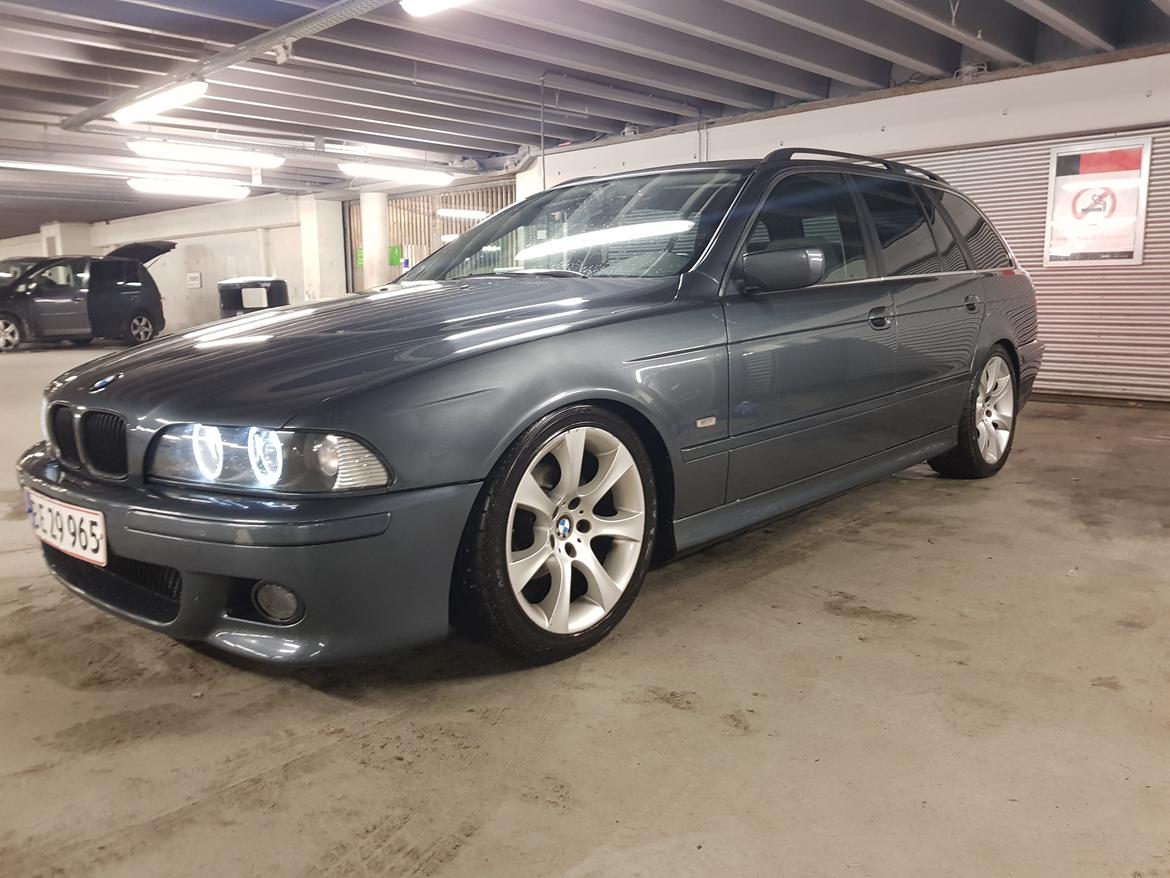 BMW E39 523i (Solgt) billede 2