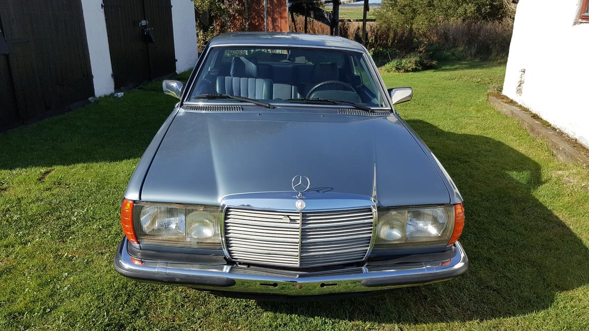 Mercedes Benz W123 280CE * TIDL. BIL *. billede 1