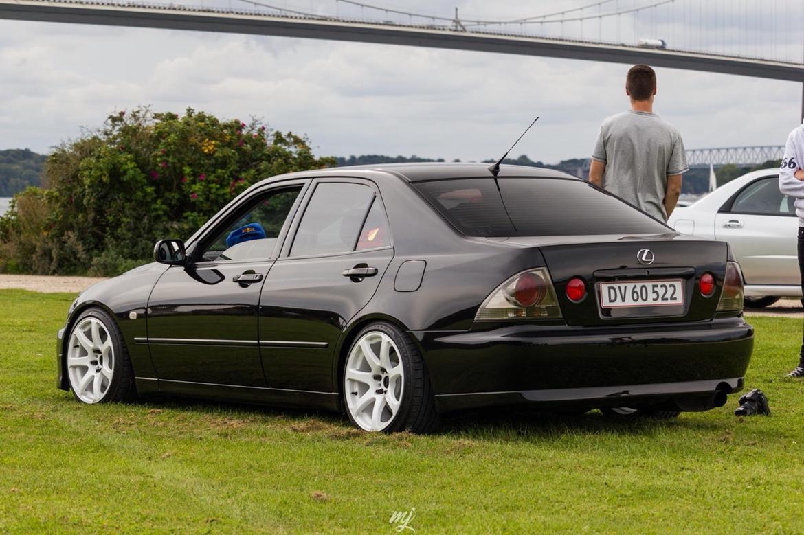 Lexus IS200 billede 4