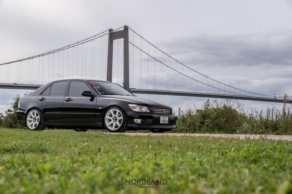 Lexus IS200 billede 8