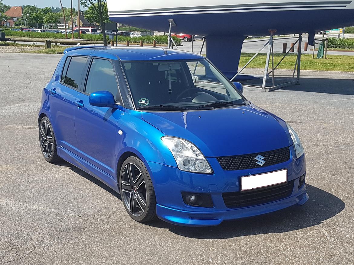 Suzuki swift 1,3 billede 1