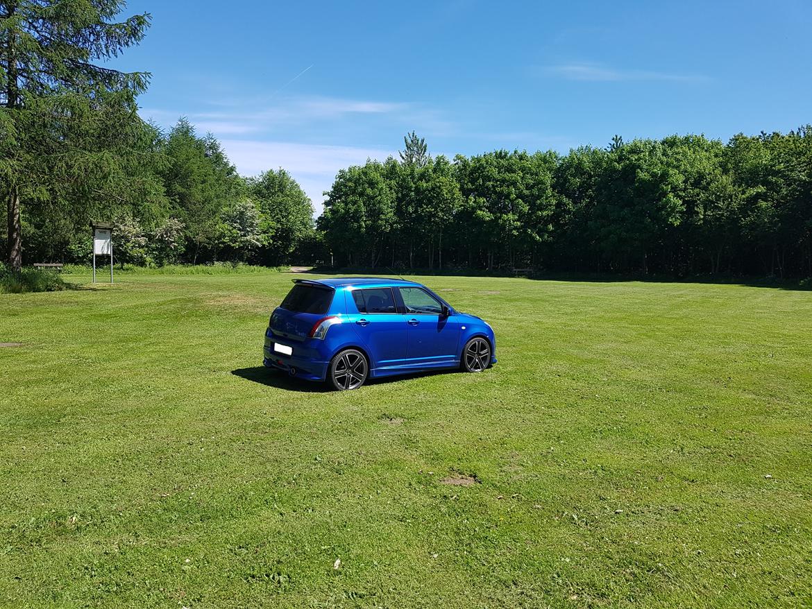 Suzuki swift 1,3 billede 12