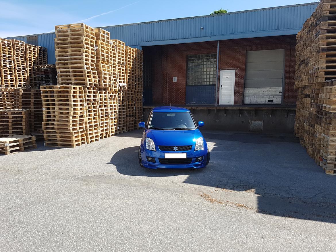 Suzuki swift 1,3 billede 3