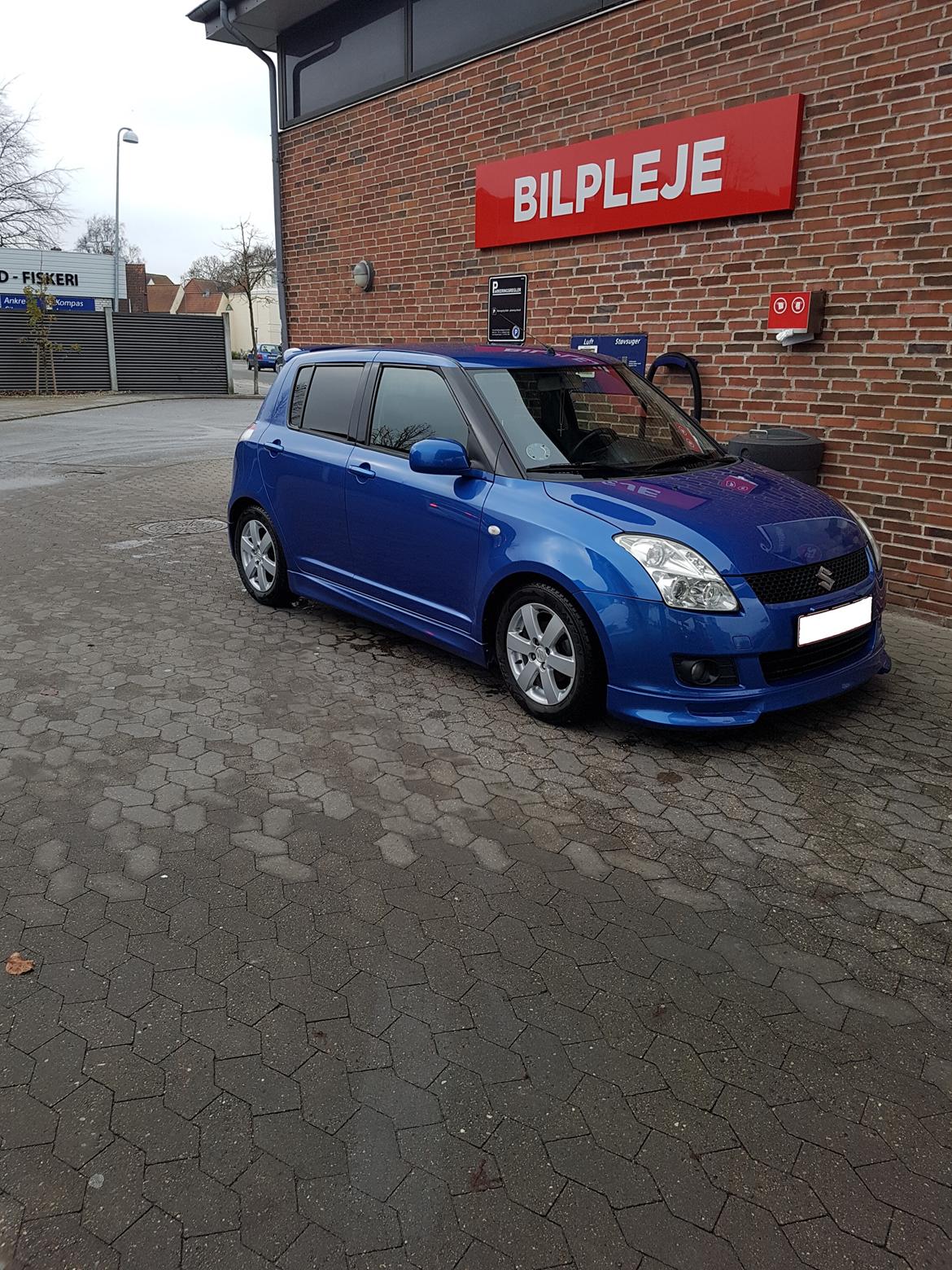 Suzuki swift 1,3 billede 13