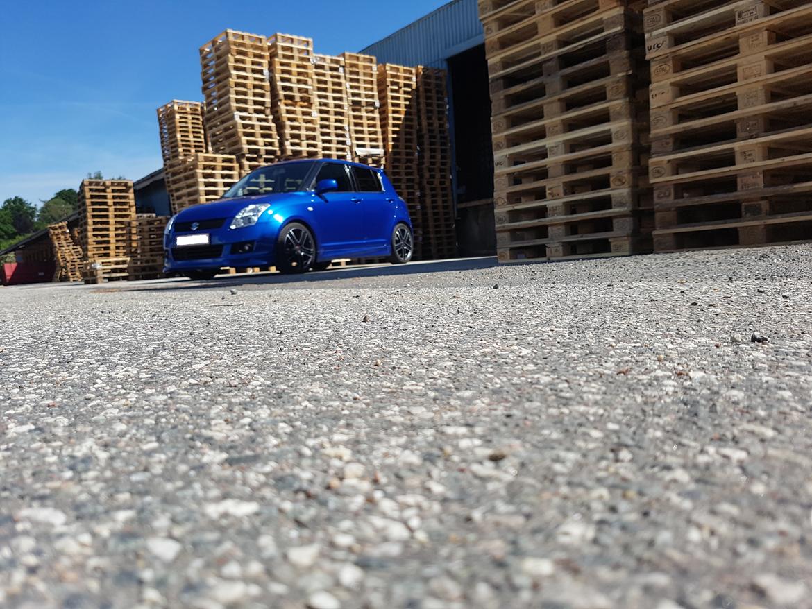 Suzuki swift 1,3 billede 4