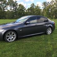 BMW 330I