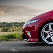 Honda Civic FN2 Type-R +