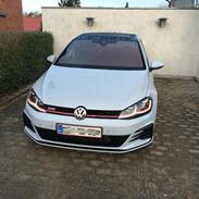 VW Golf 7 GTI Performance