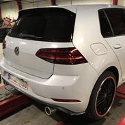 VW Golf 7 GTI Performance