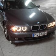 BMW e39 528i 