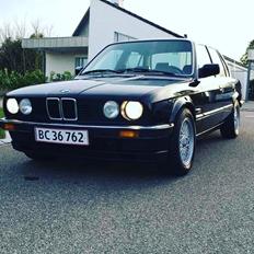 BMW  e30