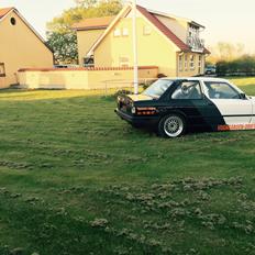 BMW e30 (m50 turbo) drift bil