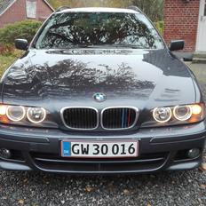 BMW e39 528i 