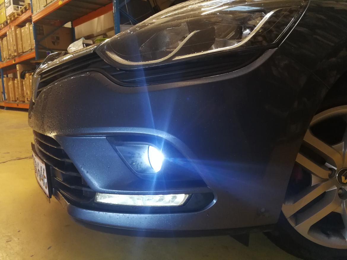 Renault Clio IV "Trophy Line" - LED tågelys! billede 18