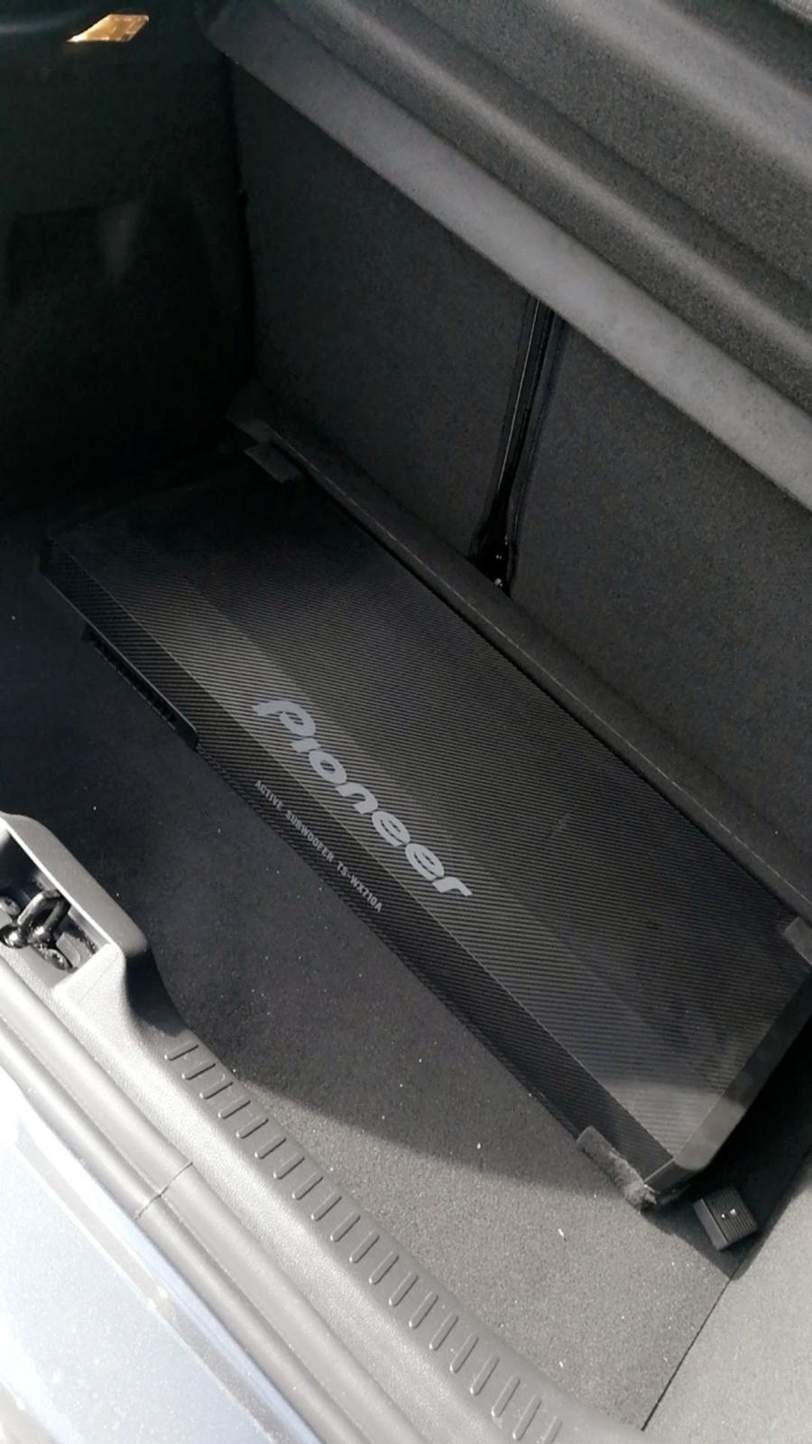 Renault Clio IV "Trophy Line" - Subwooferen billede 19