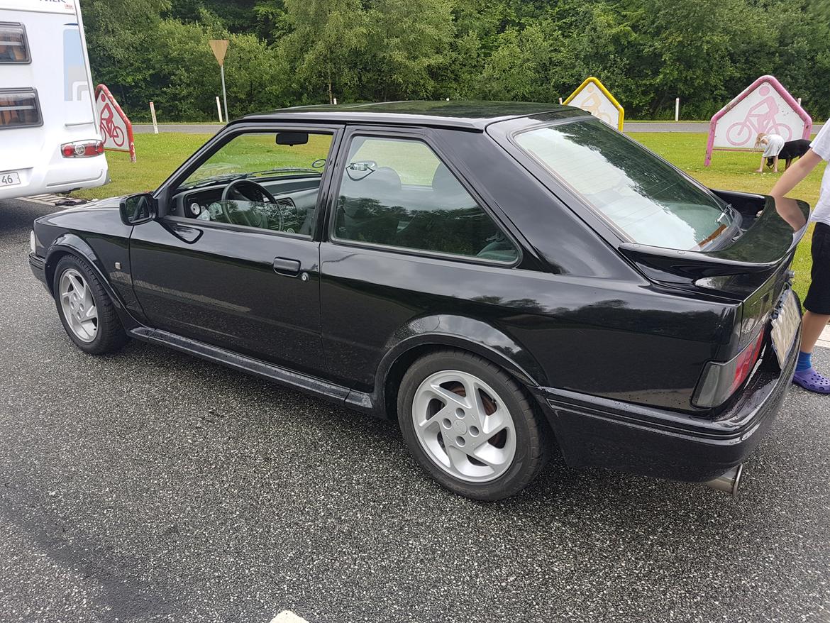 Ford ESCORT RS TURBO billede 2