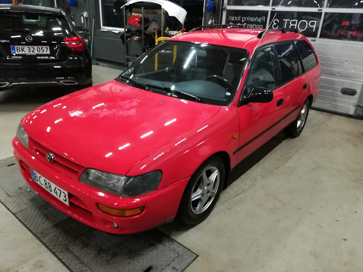 Toyota Corolla 1,6 XLI  billede 1