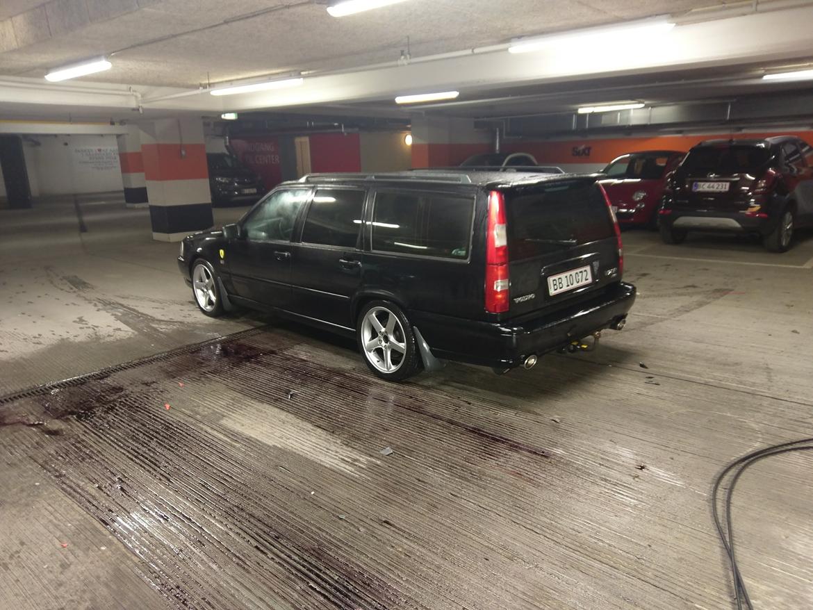 Volvo V70R AWD billede 2