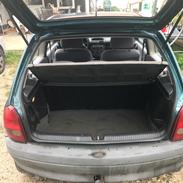 Opel Corsa b