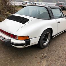 Porsche 911 Targa