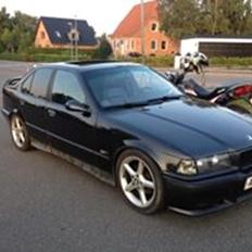 BMW E36 320I