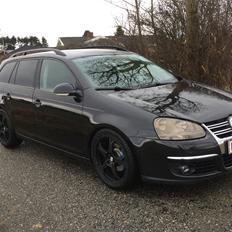 VW Golf V Variant (solgt)