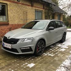 Skoda Octavia RS245 DSG