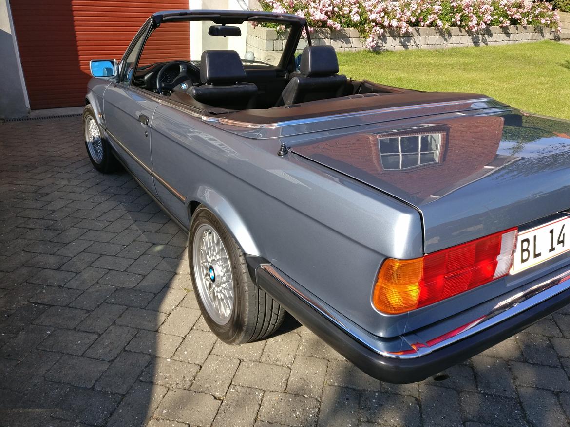 BMW 320i Cabriolet VFL. - Solgt billede 3