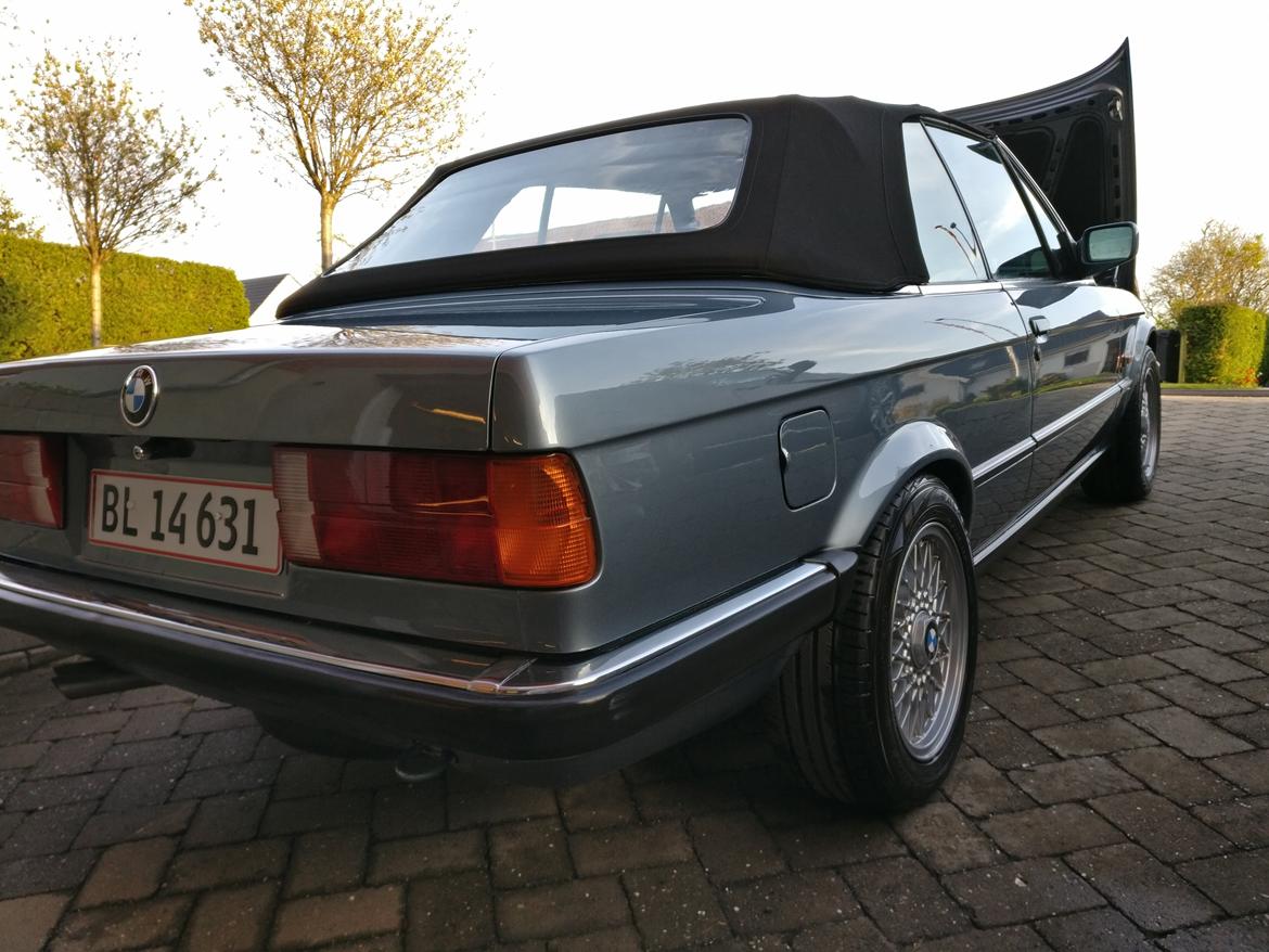 BMW 320i Cabriolet VFL. - Solgt billede 9
